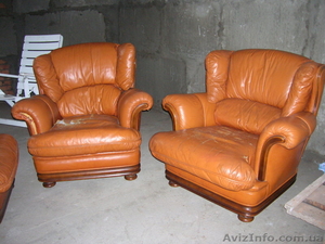 диваны и два кресла  настаящая кожа  нужна немнога реставрировать  4500 гр  063) - <ro>Изображение</ro><ru>Изображение</ru> #3, <ru>Объявление</ru> #238627