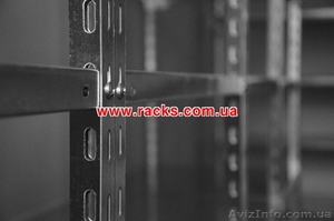 Металеві стійки