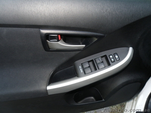 Самый экономичный автомобиль - TOYOTA Prius 2012 (3-е поколение) - <ro>Изображение</ro><ru>Изображение</ru> #9, <ru>Объявление</ru> #1570588