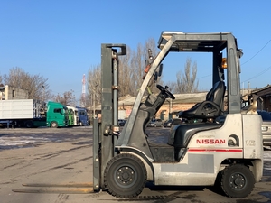 Газ-бензиновий навантажувач Nissan,  2012 року. Модель: P1F1A15D