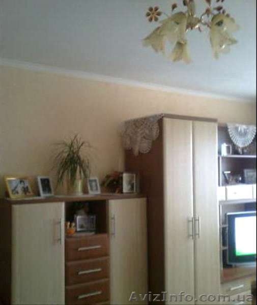 Однокімнатна квартира р-н Виставка - <ro>Изображение</ro><ru>Изображение</ru> #1, <ru>Объявление</ru> #879523