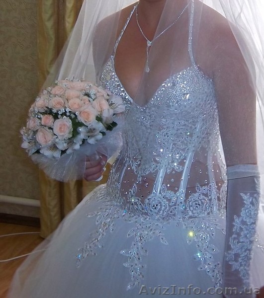 Весільна сукня ,білого кольору - <ro>Изображение</ro><ru>Изображение</ru> #1, <ru>Объявление</ru> #877160