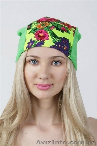 Шапка зимняя из велюра и платка в стиле Лурдес, Матрешка - <ro>Изображение</ro><ru>Изображение</ru> #1, <ru>Объявление</ru> #913194