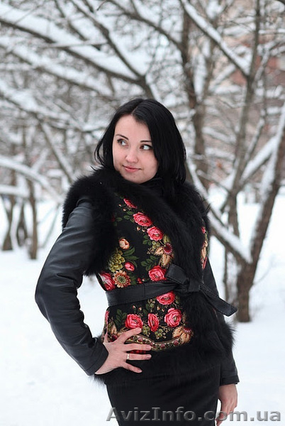 Жилетка из платочной ткани длинная с мехом песца в стиле Лурдес, Матрешка - <ro>Изображение</ro><ru>Изображение</ru> #2, <ru>Объявление</ru> #913677