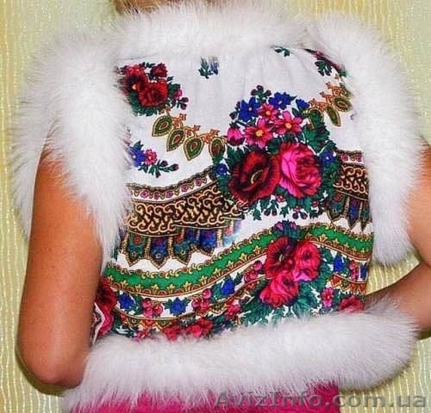 Жилетка из платочной ткани с натуральным мехом песца в стиле Лурдес, Матрешка - <ro>Изображение</ro><ru>Изображение</ru> #1, <ru>Объявление</ru> #913676