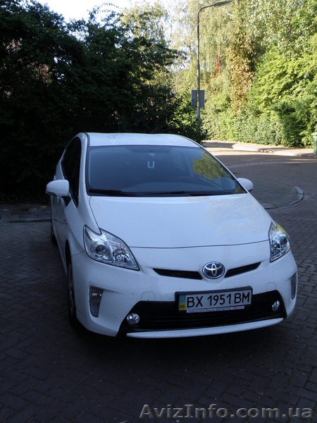 Самый экономичный автомобиль - TOYOTA Prius 2012 (3-е поколение) - <ro>Изображение</ro><ru>Изображение</ru> #3, <ru>Объявление</ru> #1570588