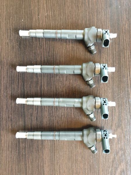 Форсунки+топливный насос на Volkswagen Golf VI 2.0 tdi 2012 г. Новые! - <ro>Изображение</ro><ru>Изображение</ru> #1, <ru>Объявление</ru> #1653284