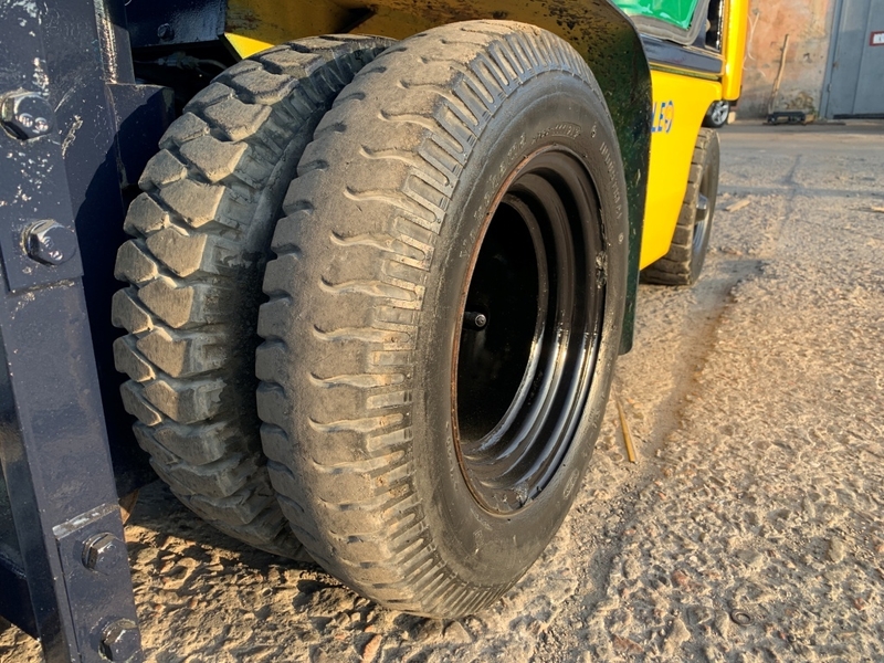 Вилочный автопогрузчик/автонавантажувач Komatsu на спарке - <ro>Изображение</ro><ru>Изображение</ru> #8, <ru>Объявление</ru> #1697979